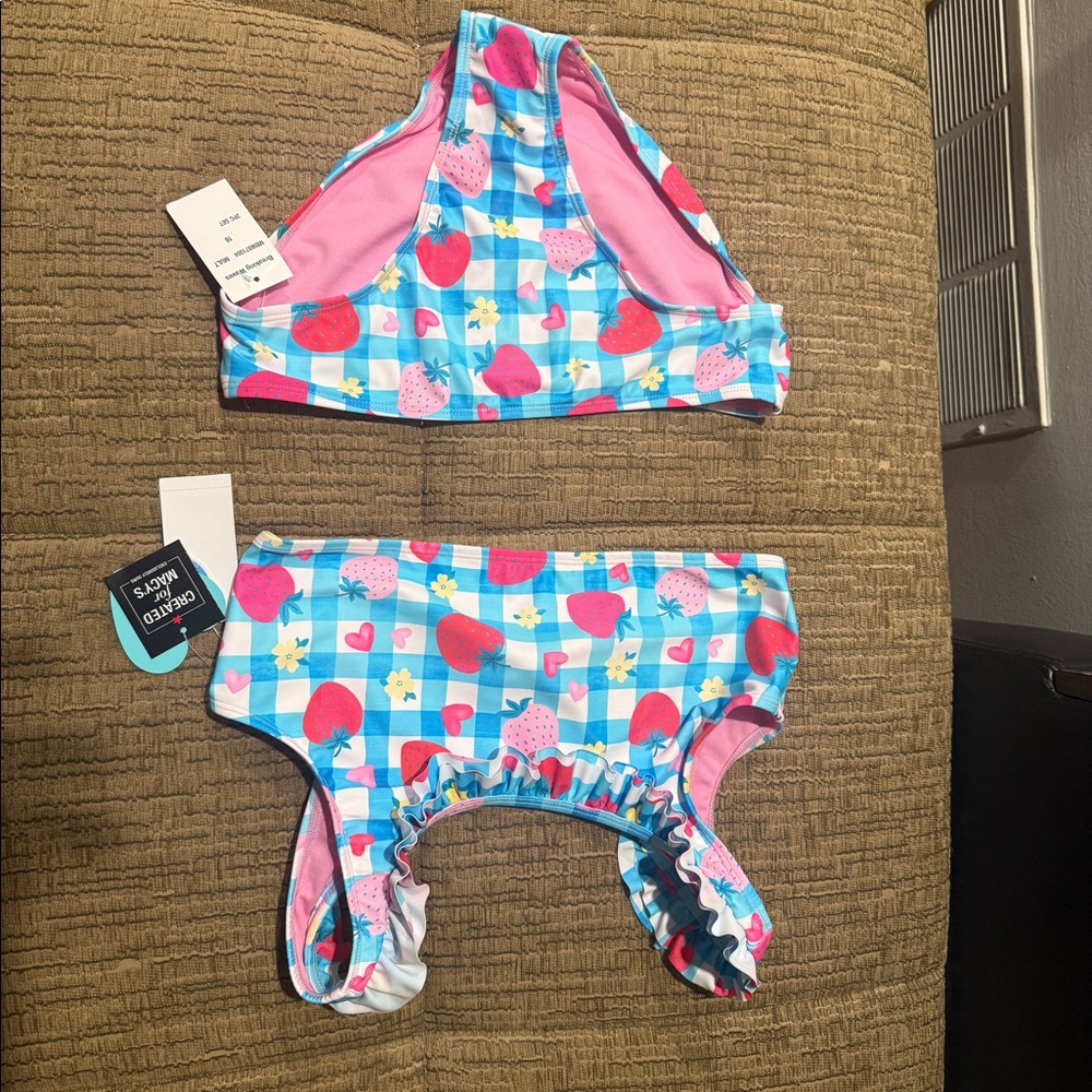Breaking Waves Girls Strawberry swimwear size 16